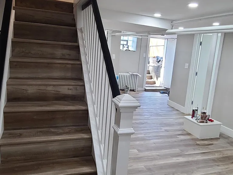 6340 Crombie St — Photo 20