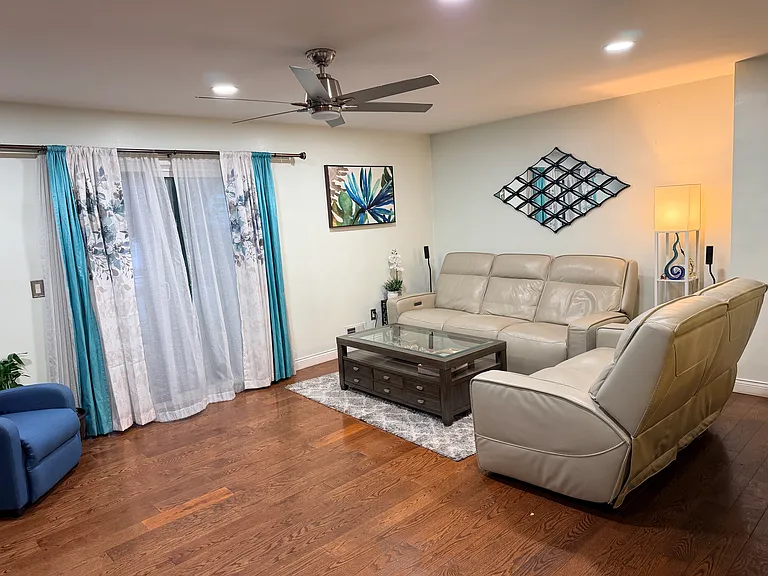 3006 Astor Close — Photo 3