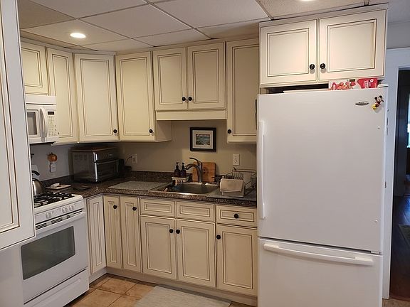 2nd image of 50 Norwood St