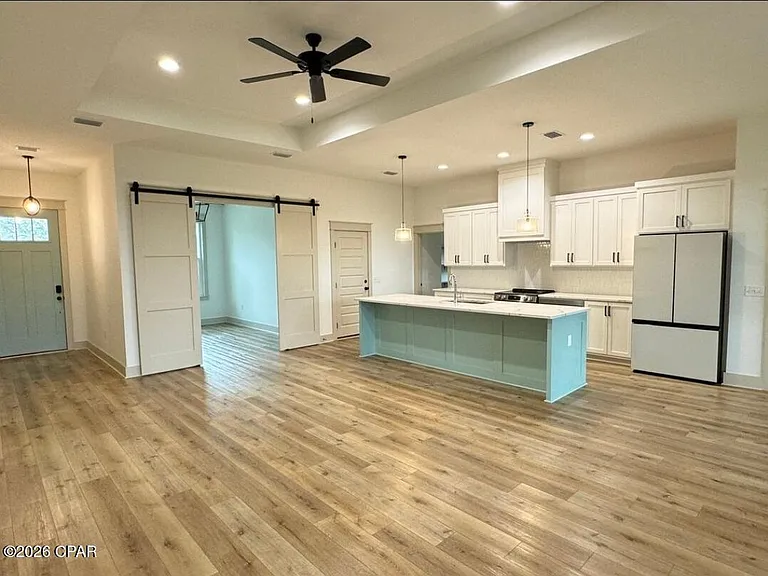 4640 Delwood Park Blvd — Photo 4