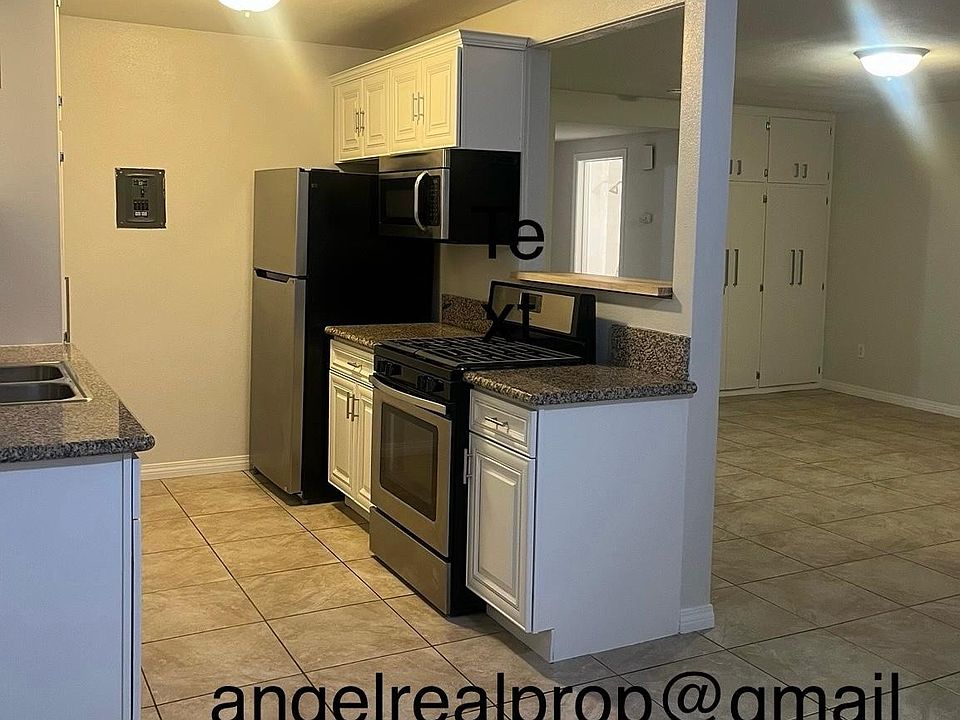 Kitchen and living room