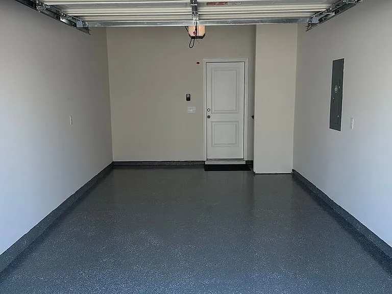 377 Creekview Rd — Photo 22