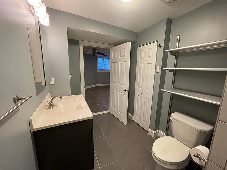 215 Washington Ln #5 — Photo 7