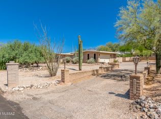 3862 N Gunnison Dr, Tucson, AZ 85749