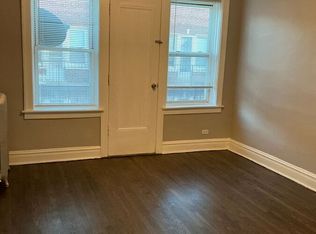 7253 S Phillips Ave APT 3B, Chicago, IL 60649