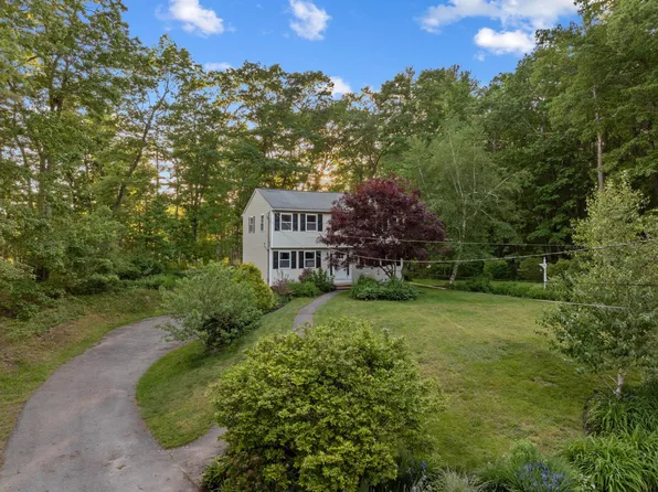 9 Lemere Drive, Pelham, NH 03076