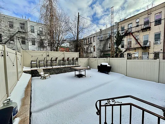 Rented by Oxford Property Group | media 8