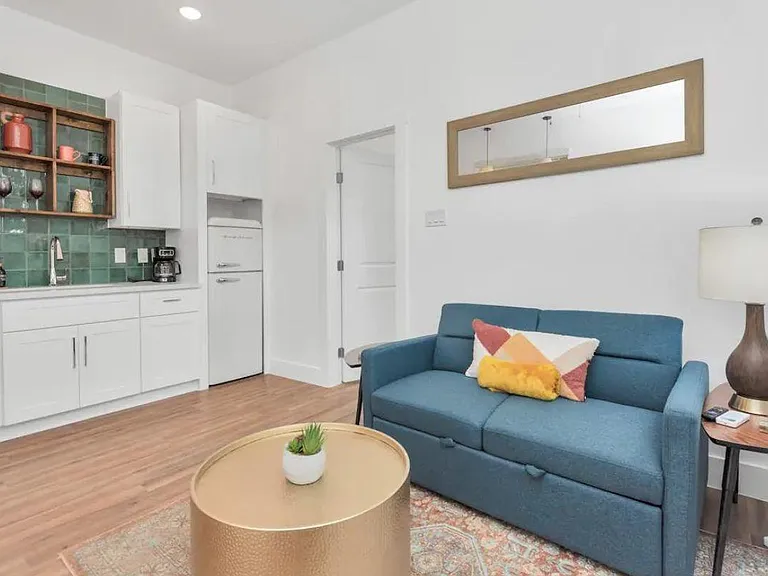 2825 Ball St #3 — Photo 6