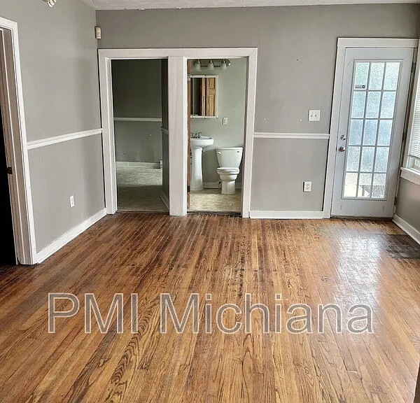 117 Franklin Pl #4 — Photo 4