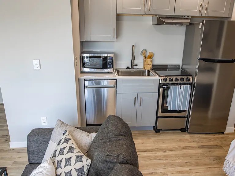 509 E White St #17 — Photo 2