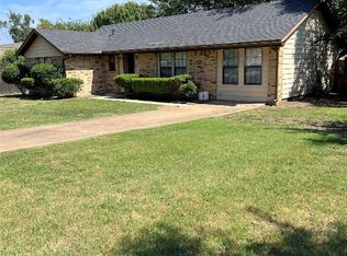 415 W Melody Dr, Whitewright, TX 75491