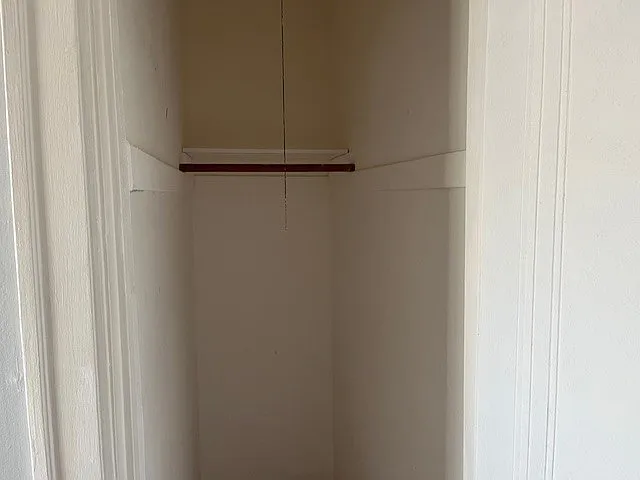 4115 N Wolcott Ave — Photo 5