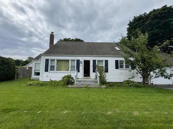 (undisclosed Address), Patchogue, NY 11772