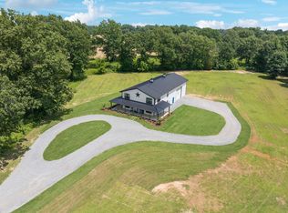 7643 Highway 52, Orlinda, TN 37141