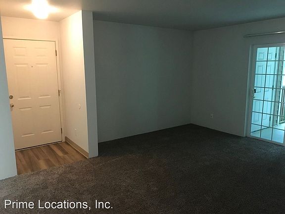 2nd image of 3007 Borst Ave #B-5