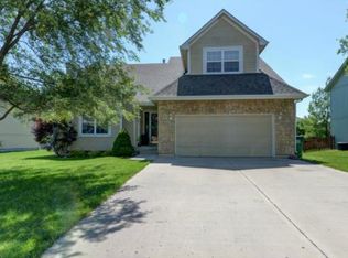 18516 Spruce St, Gardner, KS 66030