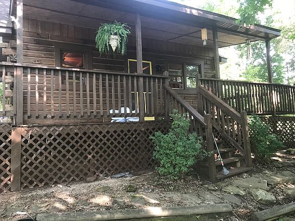 2nd image of 3210 N Shamrock Ln
