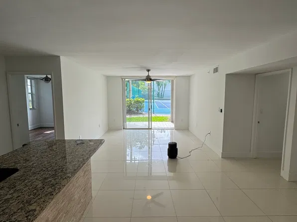 4301 NW 107th Ave, Miami, FL