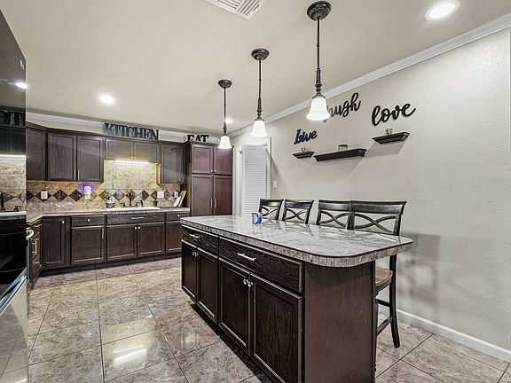 5th image of 9634 CLAUDIA CIR