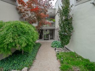 1412 Lake Shore Dr APT B, Columbus, OH 43204
