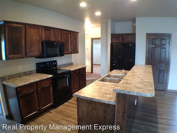 5th image of 7115 S Hanson Ave #2959921