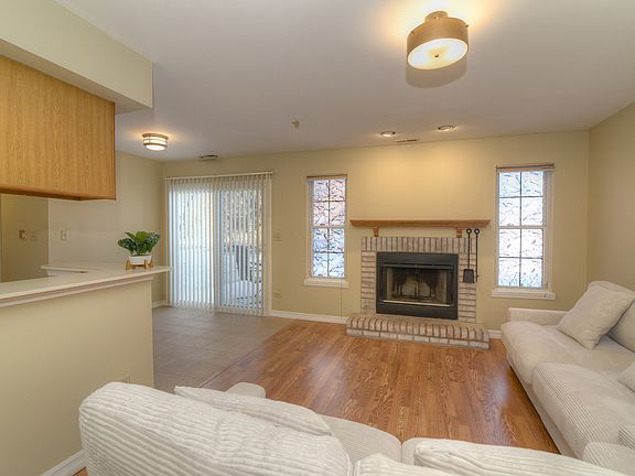4th image of 3728 Linden Dr