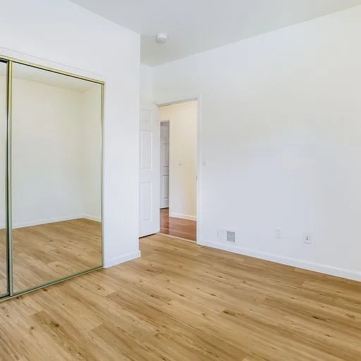1348 Francisco St — Photo 8