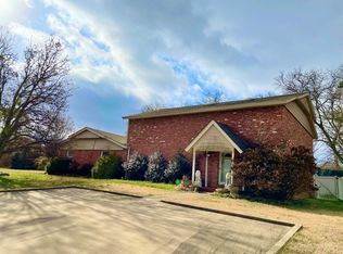 202 Meadow Rd, Ardmore, OK 73401