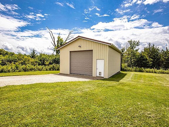 5th image of 2062 Galway Ct Lot 8