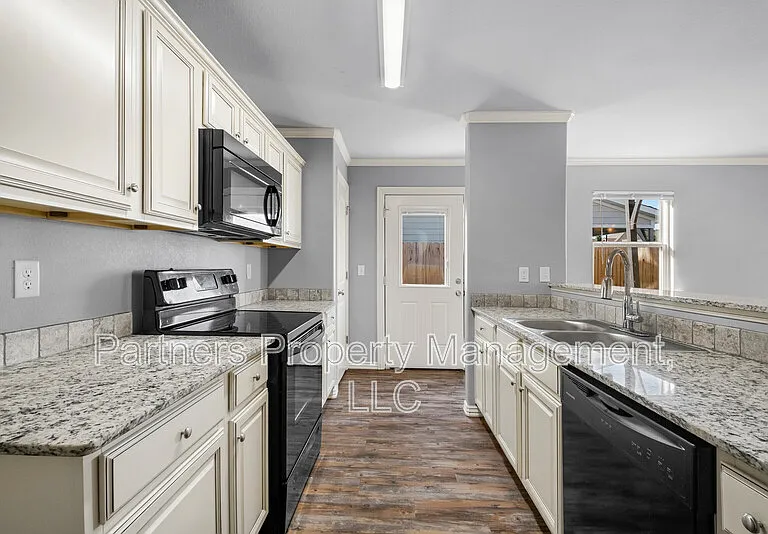 1258 N Sicily Ln — Photo 12