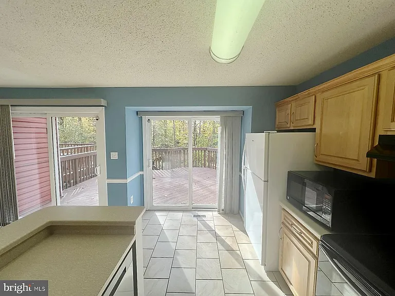 11570 Hill Meade Ln — Photo 13