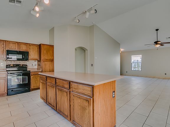 3rd image of 412 E March St