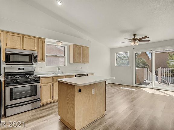 5th image of 8009 Celestial Ave Unit 201
