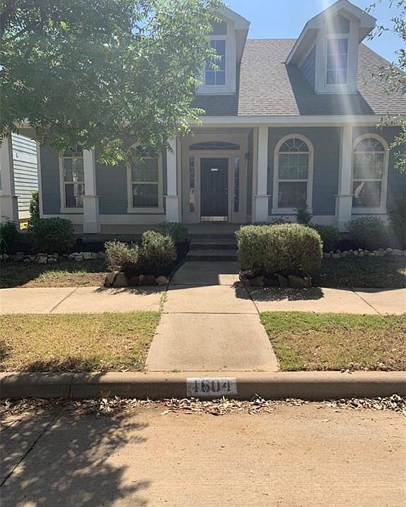 1st image of 1604 Angel Ln