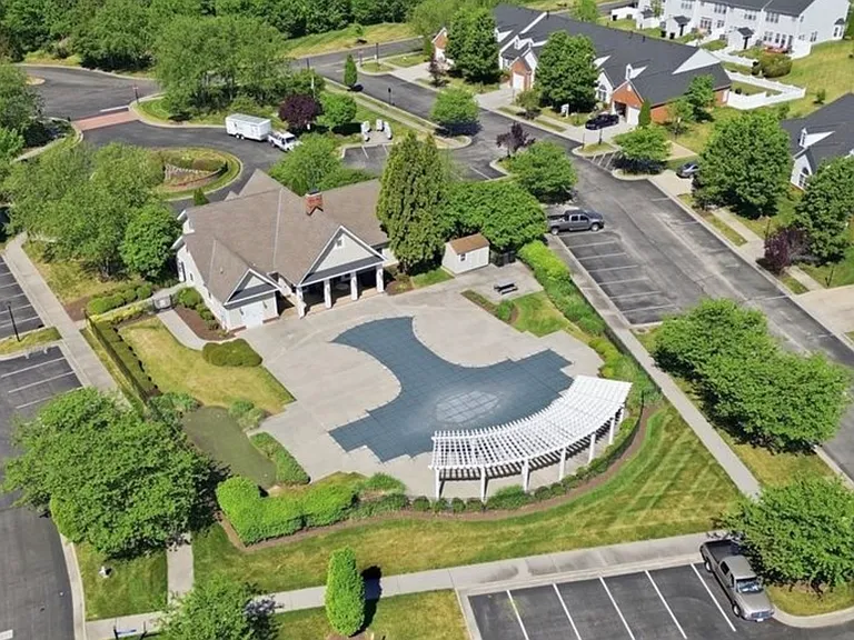 2003 Southwinds Ct — Photo 28