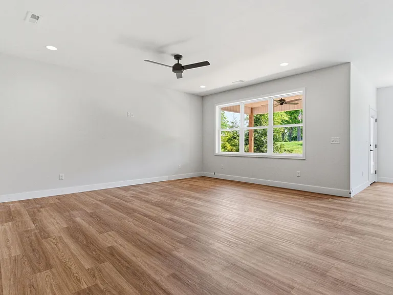 2331 E Olde Ivy St — Photo 6