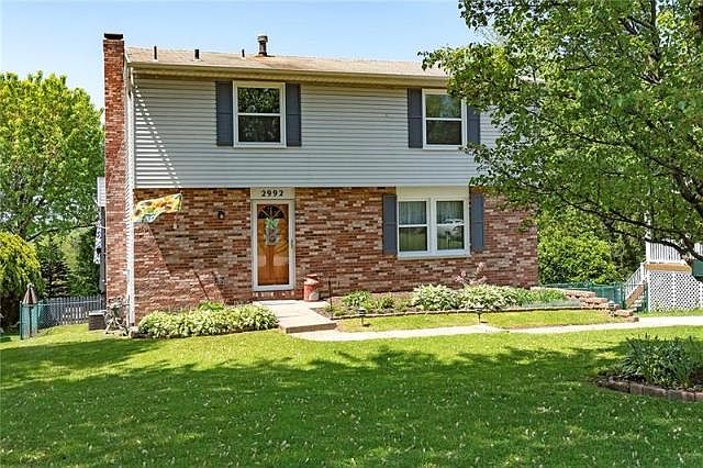1st image of 2992 Amy Dr