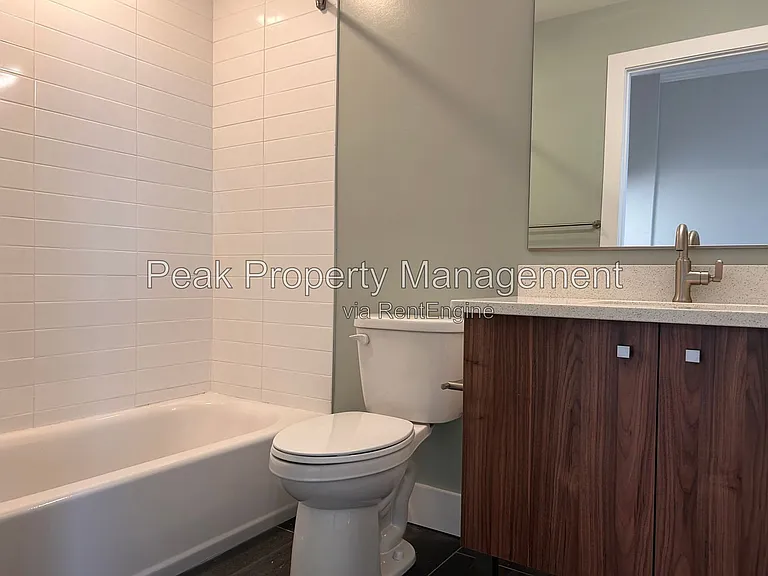 2 E Broad St #206 — Photo 5