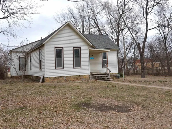 118 Market St, Carbondale, KS 66414