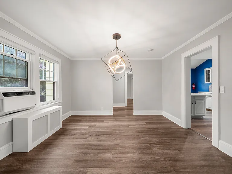 243 Jefferson Ave — Photo 10