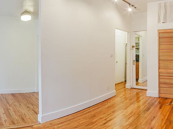 3rd image of 310 W 18th St APT 4A