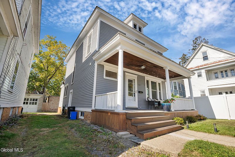 5th image of 742 Morris Street