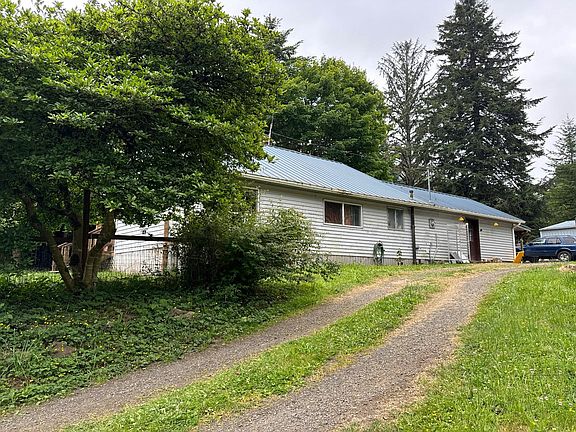 3rd image of 93122 Knappa Dock Rd