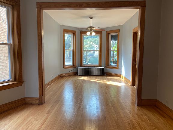 2nd image of 2751 N Mozart St #1