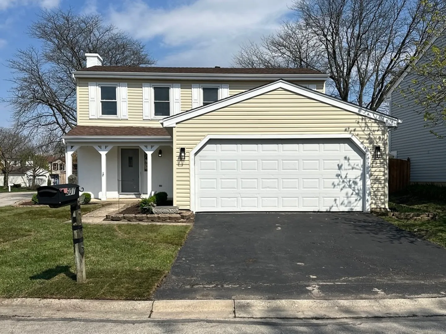 601 Oswego Dr photo 1