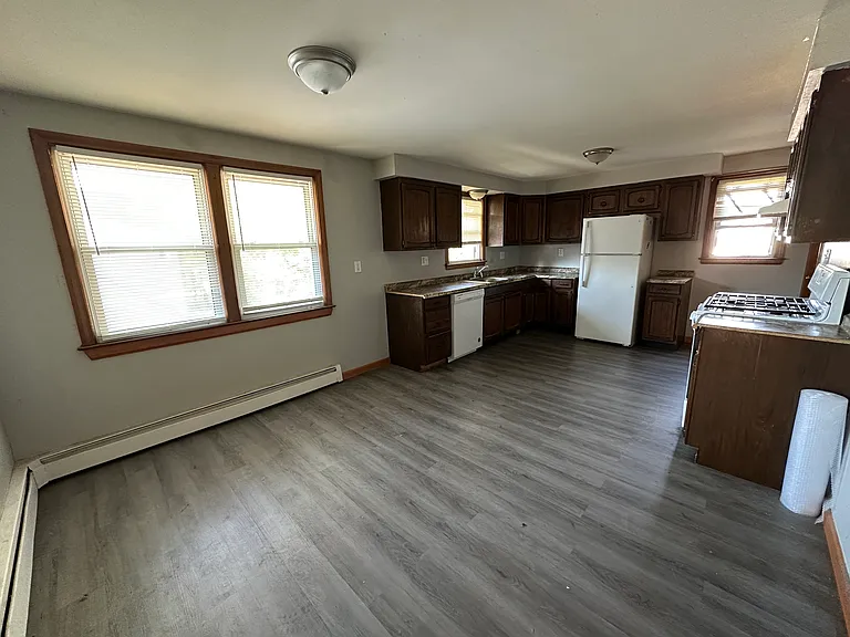 127 Warner St #2A — Photo 2