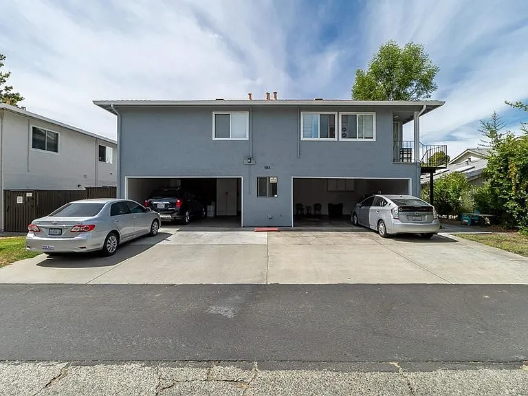 1064 Mohr Ln #C — Photo 23