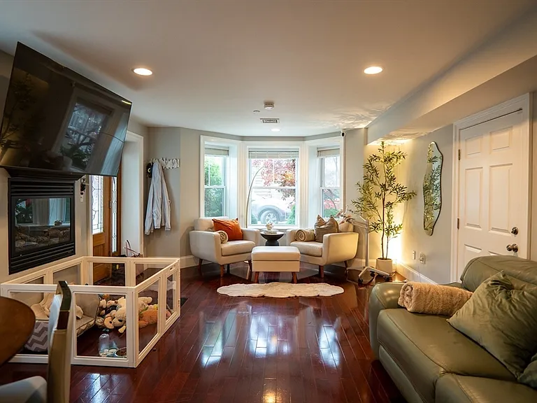 59 Putnam St #1 — Photo 8