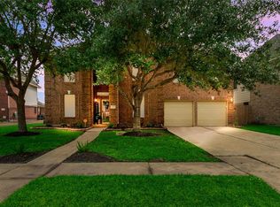 4310 Raintree Ct, Pasadena, TX 77505
