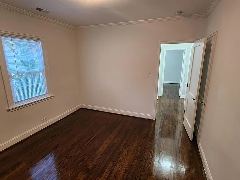 4847 Bayard Blvd — Photo 9